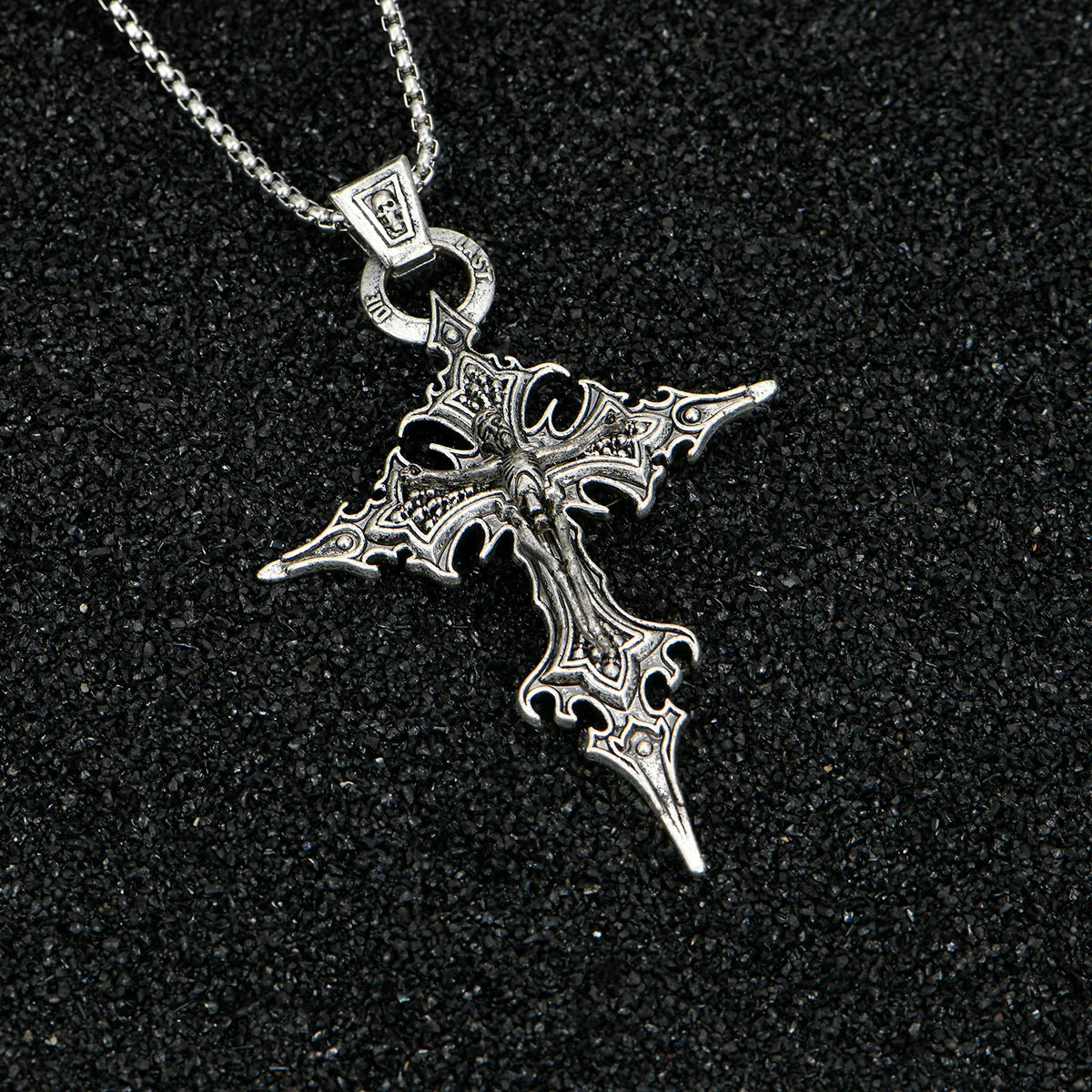 Neo-Gothic Retro Cross Pendant Necklace (Unisex)