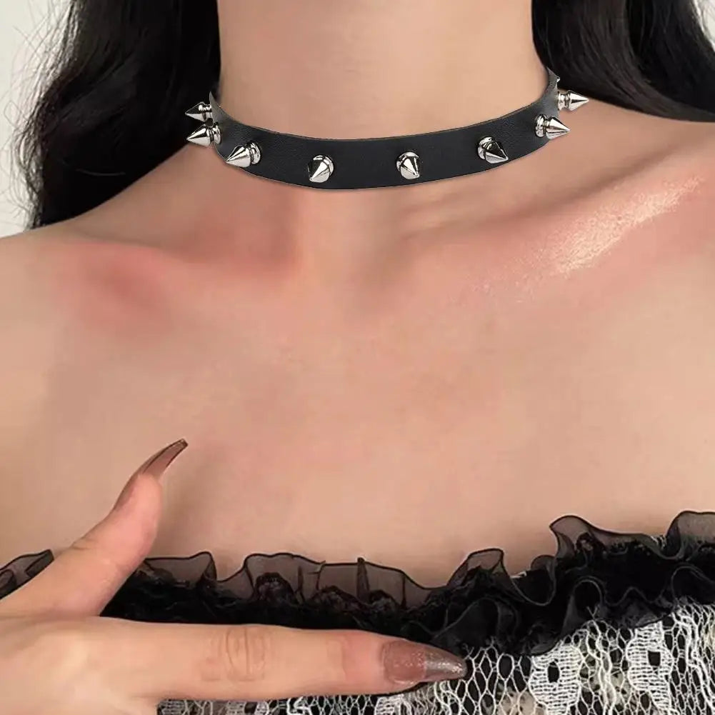 Punk Spike Choker Neckband (Black)